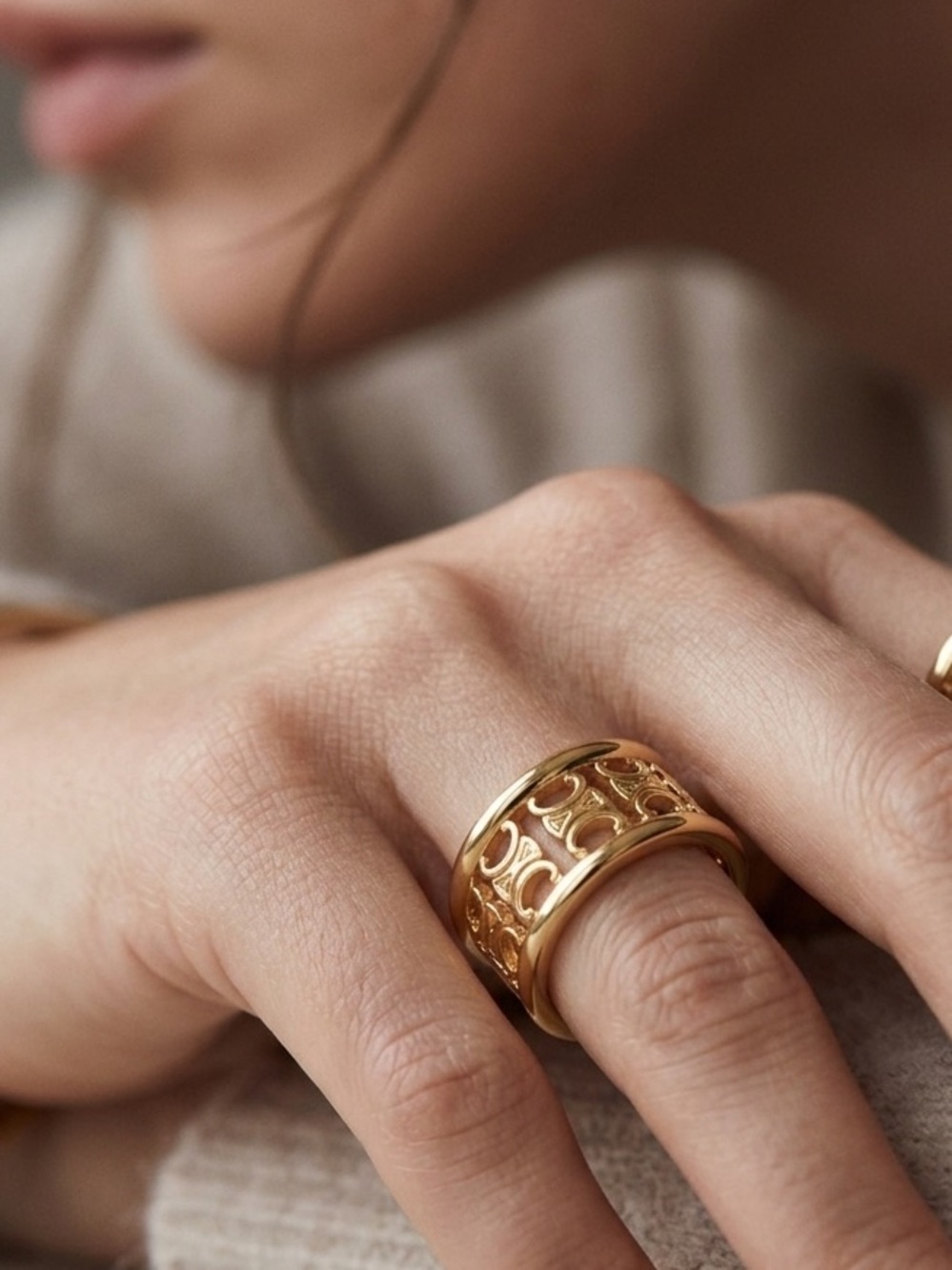 🆕 CELINE Italy Cuff Ring